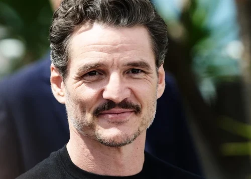 Педро Паскаль судиться за своє ім’я