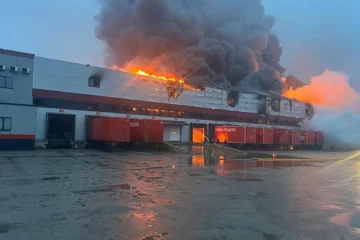 Росіяни зруйнували термінал «Нової пошти» у Луцьку