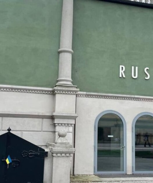 Україна закликає Італію відмовити у візах російським учасникам Венеційської бієнале