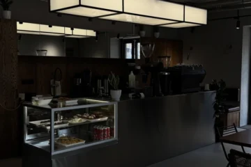 Кав’ярня Object біля палацу «Україна» від чемпіона України з джезви