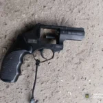 У Львові в одному з багатоквартирних будинків пролунали постріли: стрільця затримали