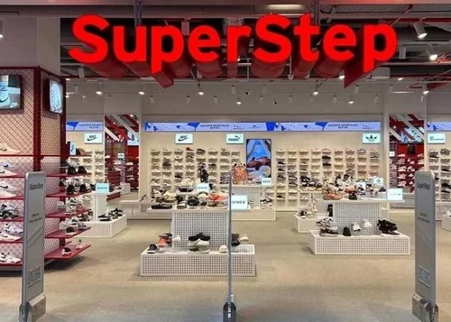 Мережа SuperStep закриває всі свої магазини в Україні