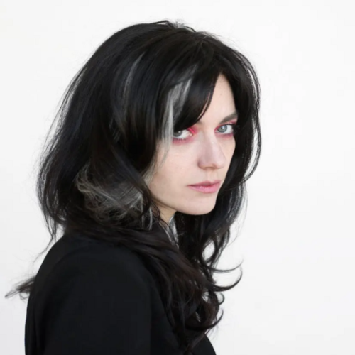 Слухайте трек «Мистецтво уникання» Анастасії Весни