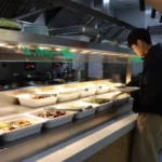 Відсканувати язик, щоб замовити страву. У Китаї відкрили ресторан, де ШІ перевіряє гостей