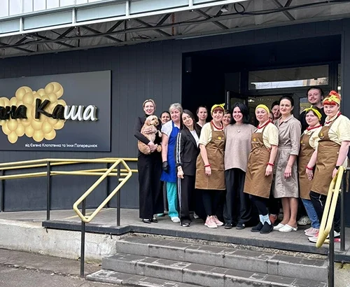 Їдальня з українськими стравами «Качана Каша» у Полтаві від Євгена Клопотенка й Інни Поперешнюк