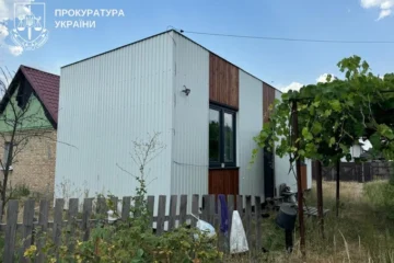 На Київщині фірма отримала гроші на будівництво модульних будинків для ВПО, але не збудувала їх