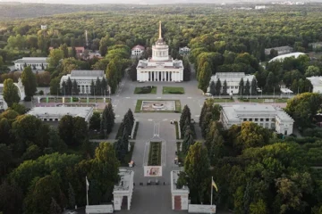 На ВДНГ покажуть закриті панно й обговорять радянську спадщину комплексу
