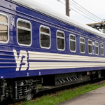 Студенти можуть купувати пільгові квитки на приміські поїзди та міську електричку в застосунку УЗ