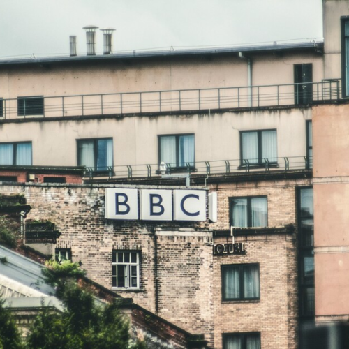BBC скоротить дві тисячі працівників, щоб зекономити 800 мільйонів доларів