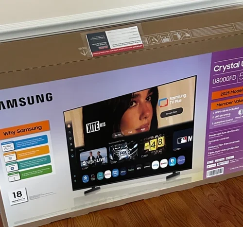 Дуа Ліпа подала позов проти Samsung на 15 мільйонів доларів через використання її обличчя на пакуванні