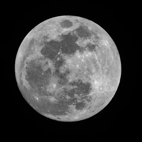 NASA готує три місії на Місяць для будівництва постійної бази на супутнику