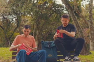 Це обгортка від KitKat, яка заблокує дзвінки та повідомлення на вашому телефоні