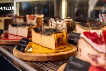 На Південному вокзалі відкрили спільний простір Cheesecake Family, One Love Coffee та Piante