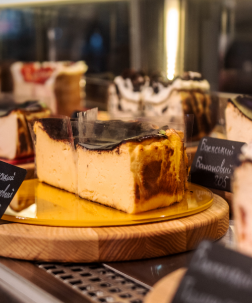 На Південному вокзалі відкрили спільний простір Cheesecake Family, One Love Coffee та Piante