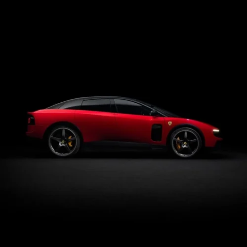 Ferrari випустила свій перший електромобіль