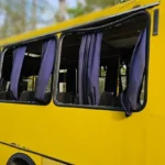 Росіяни вдарили безпілотником по маршрутці у Херсоні: є загиблі й поранені