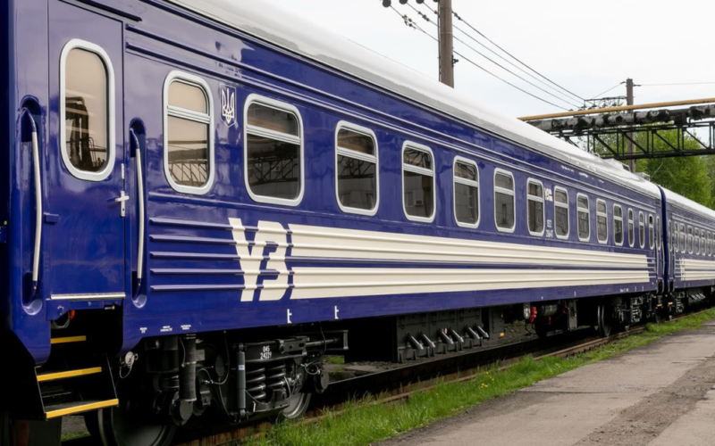Укрзалізниця запускає додаткові літні поїзди та переводить 7 рейсів на щоденне курсування