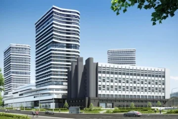 Фасад «Довженко-Центру» почали реконструювати та утеплювати: який вигляд він матиме
