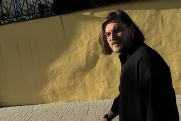 Я взяв прізвище дружини