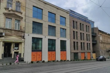 У Львові забудовник ЖК звів новий фасад замість обіцяного історичного