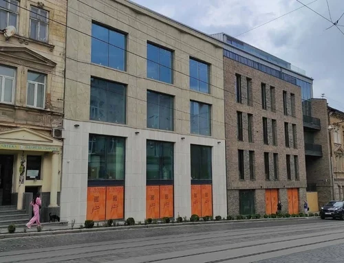 У Львові забудовник ЖК звів новий фасад замість обіцяного історичного