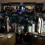 У Києві пропонують заборонити намети і матраци в метро під час повітряних тривог