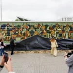 У Львові відреставрували панно «Збір винограду» з колишнього винзаводу