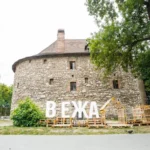 Архітектори зможуть залишитися в Пороховій вежі в обмін на припинення судів з облрадою