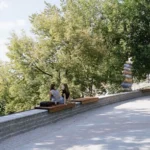Київрада виділила 250 млн на паркінг біля Пейзажної алеї: кияни створили петицію забудови
