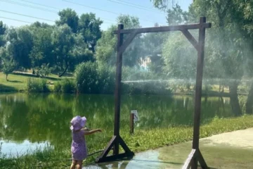 На час спеки у Києві встановлять рамки-розпилювачі: локації