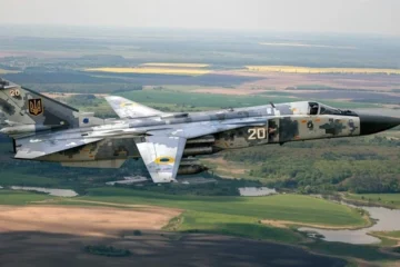 На Хмельниччині розбився військовий літак: загинуло двоє пілотів (доповнено)