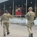На Оболоні в поштовому терміналі стався вибух, є загиблий. Подію розслідують як теракт