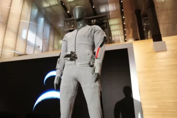 Prada розробила «розумну білизну» для астронавтів NASA