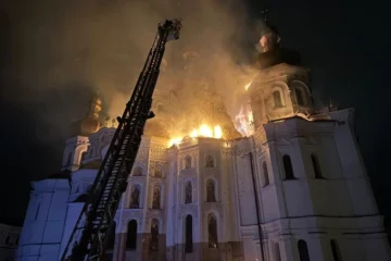 Французькі волонтери вимагають виключити Росію з ЮНЕСКО через удар по Києво-Печерській лаврі