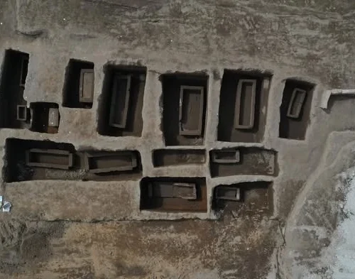 В Італії під історичною фабрикою макаронів археологи відкопали 2500-річний некрополь