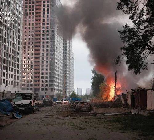 Росіни вдарили по житлових будинках в Дарницькому та Подільському районах