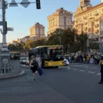 У Києві триває протестна хода за повернення Михайла Федорова на посаду міністра оборони