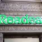 Книгарні Readeat «Місто» на Арсенальній та у ЖК «Комфорт Таун» продають
