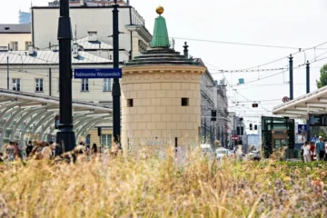 У Варшаві відреставрували історичну криницю, якій понад 240 років