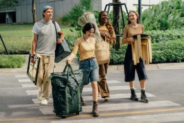 Для тих, хто часто переїжджає. IKEA випустила портативні меблі, які можна перенести без авто