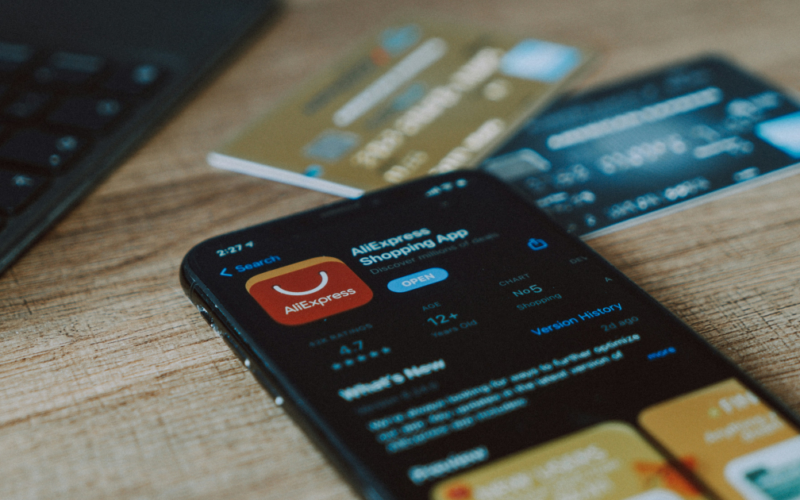 За продаж підробок та небезпечних товарів Єврокомісія оштрафувала AliExpress на 550 млн євро