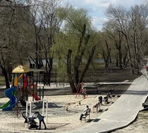 Під час ремонту зони відпочинку біля озера «Вербне» на Оболоні переплатили понад 500 тисяч гривень