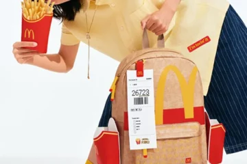 McDonald’s у Китаї випустив рюкзак із кишенями для картоплі фрі