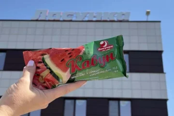 Внаслідок російського обстрілу знищено склад морозива «Ласунка»