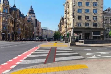Усі підземні переходи через ТРЦ «Метроград» у Києві продублюють наземними