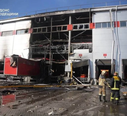 Обладнання відновленню не підлягає: росіяни вдарили по інноваційному терміналу «Нової пошти» в Одесі