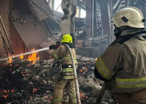 Росіяни знову вдарили по складах українського бізнесу в Броварах