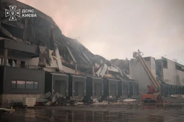 Унаслідок російської нічної атаки по Києву постраждали майже 30 людей