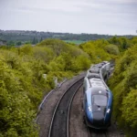 У Великій Британії за добу зійшли з рейок два поїзди: імовірною причиною називають спеку