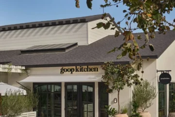 Акторка Ґвінет Пелтроу відкрила перший ресторан Goop Kitchen у Сан-Дієго